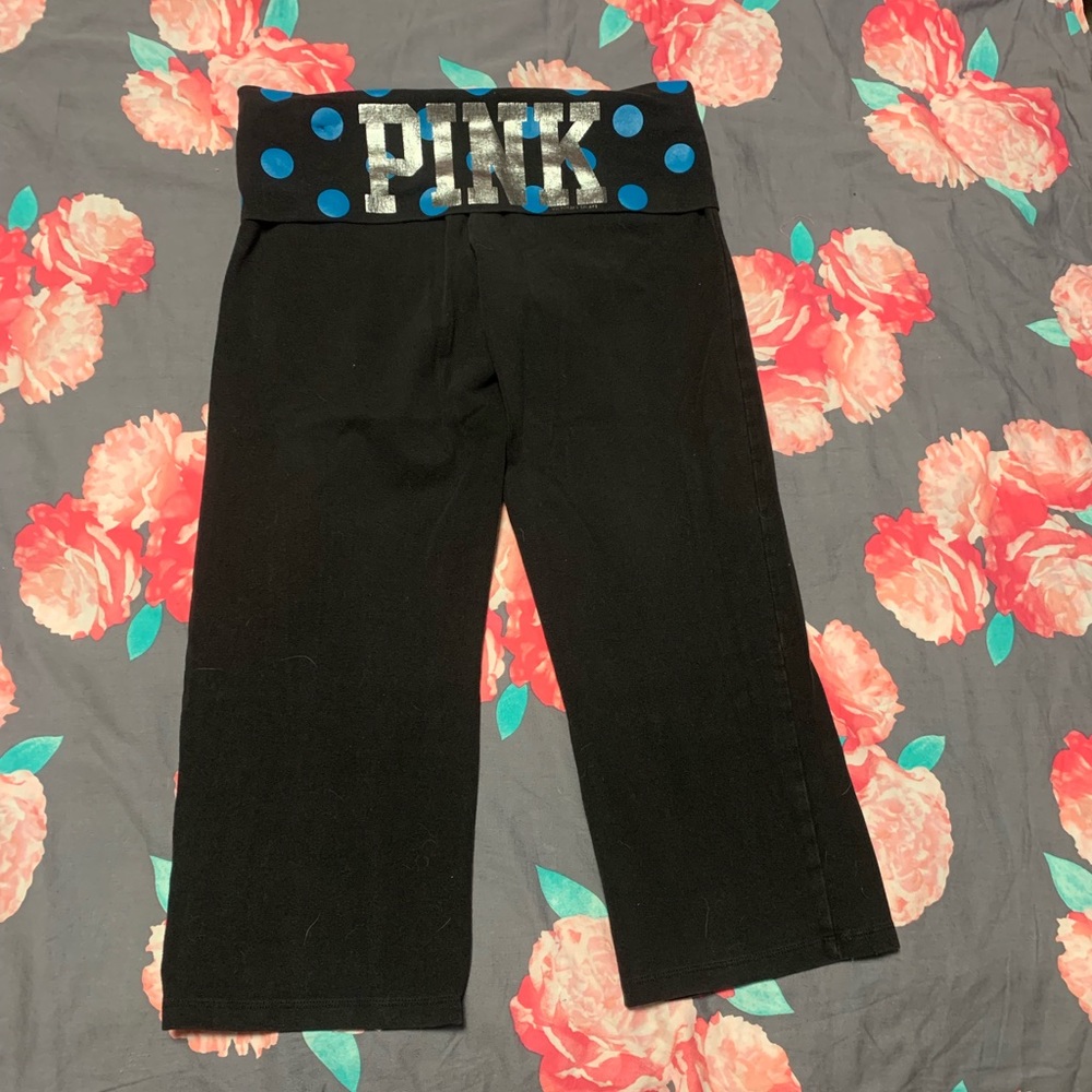 Victoria’s Secret Pink Capri Yoga Pants